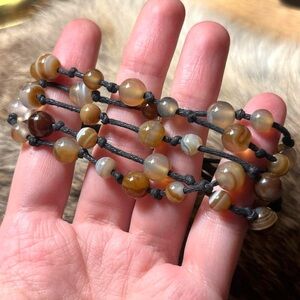 Banded agate leather knotted bracelet